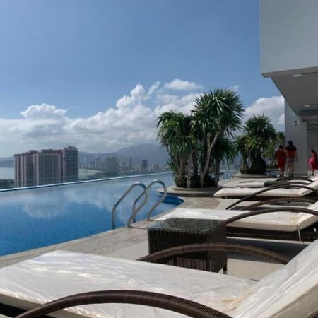 Beachfront Scenia Bay Apartment 나트랑 외부 사진