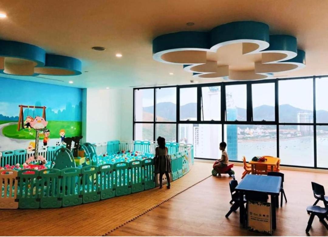 Beachfront Scenia Bay Apartment 나트랑 외부 사진