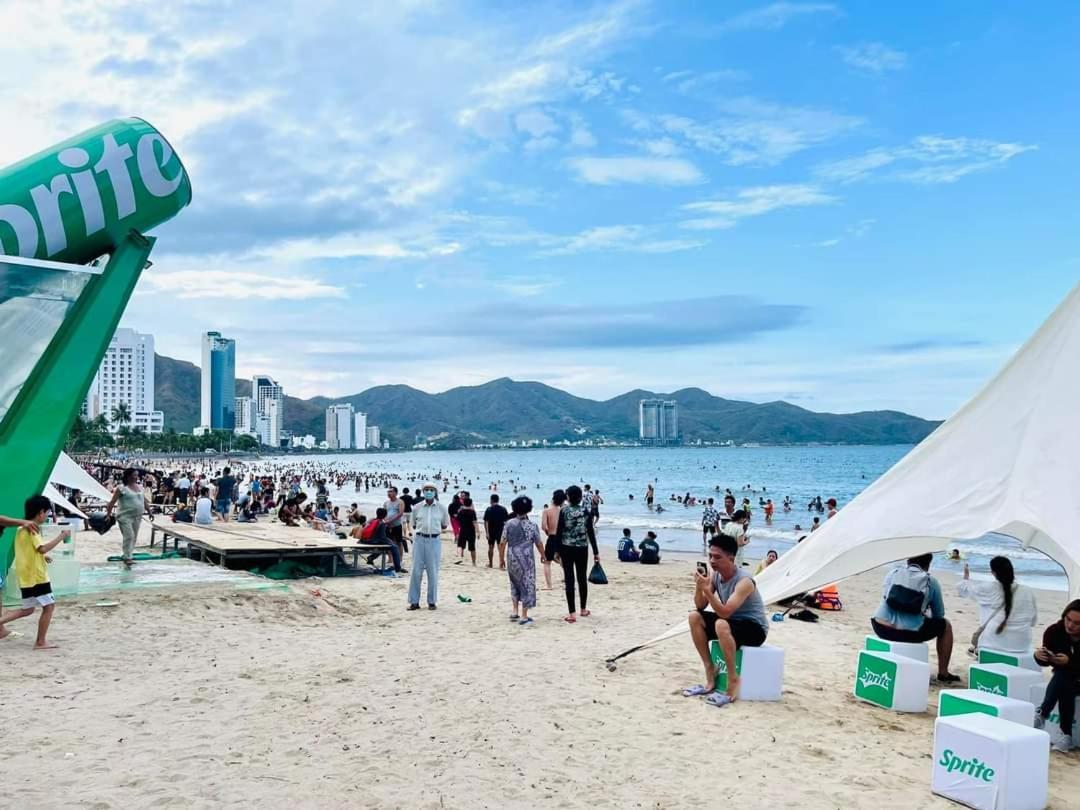 Beachfront Scenia Bay Apartment 나트랑 외부 사진